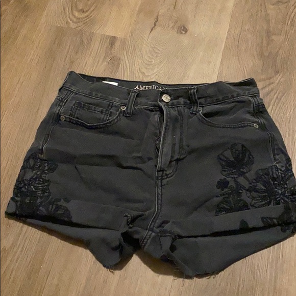 American Eagle Outfitters Pants - 🤍SOLD🤍 Black floral embroidered jean shorts